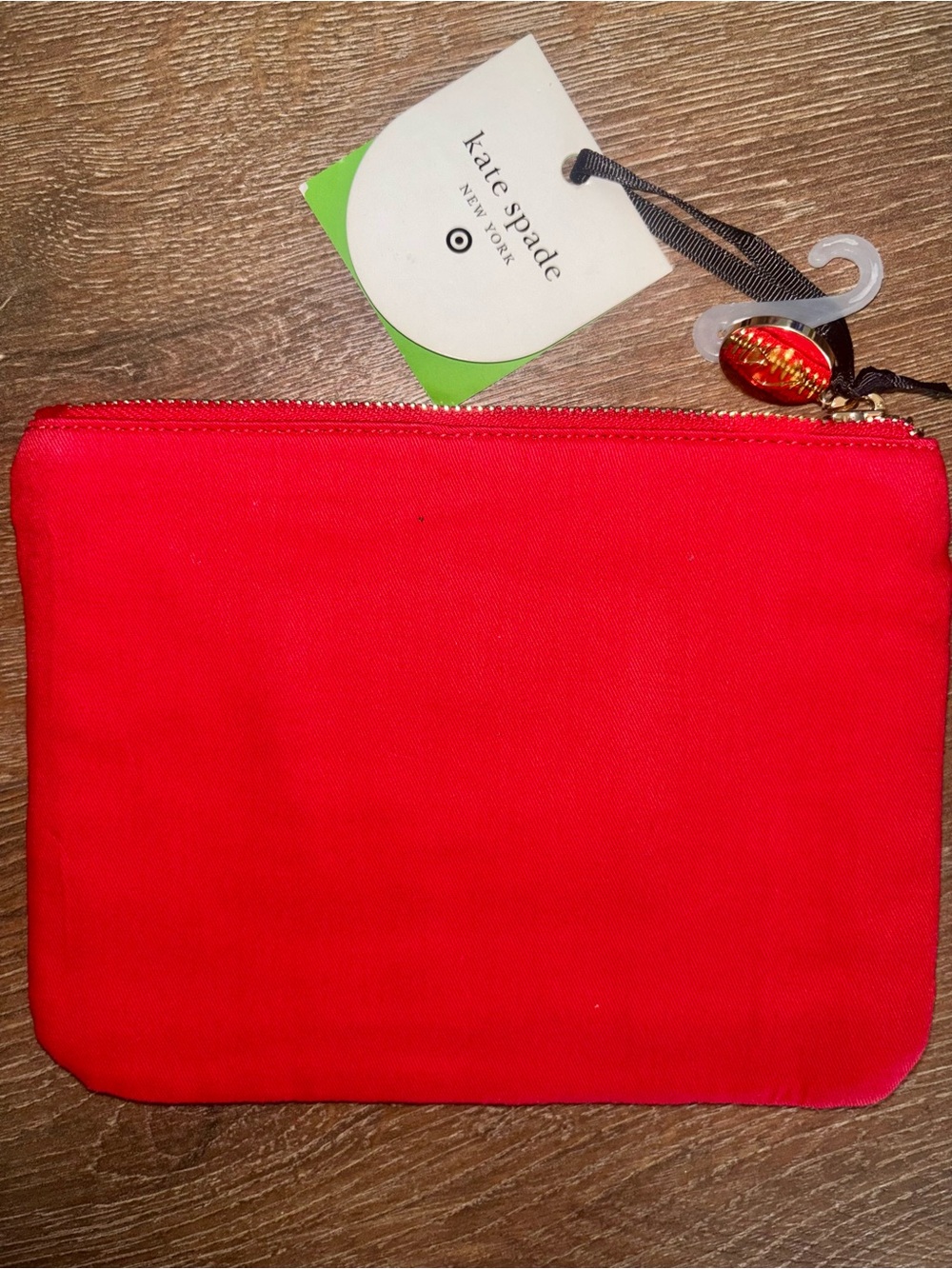 Kate Spade Red Going to Target Clutch & Pepper kitchen Towel Duo NWT! - Picture 3 of 9